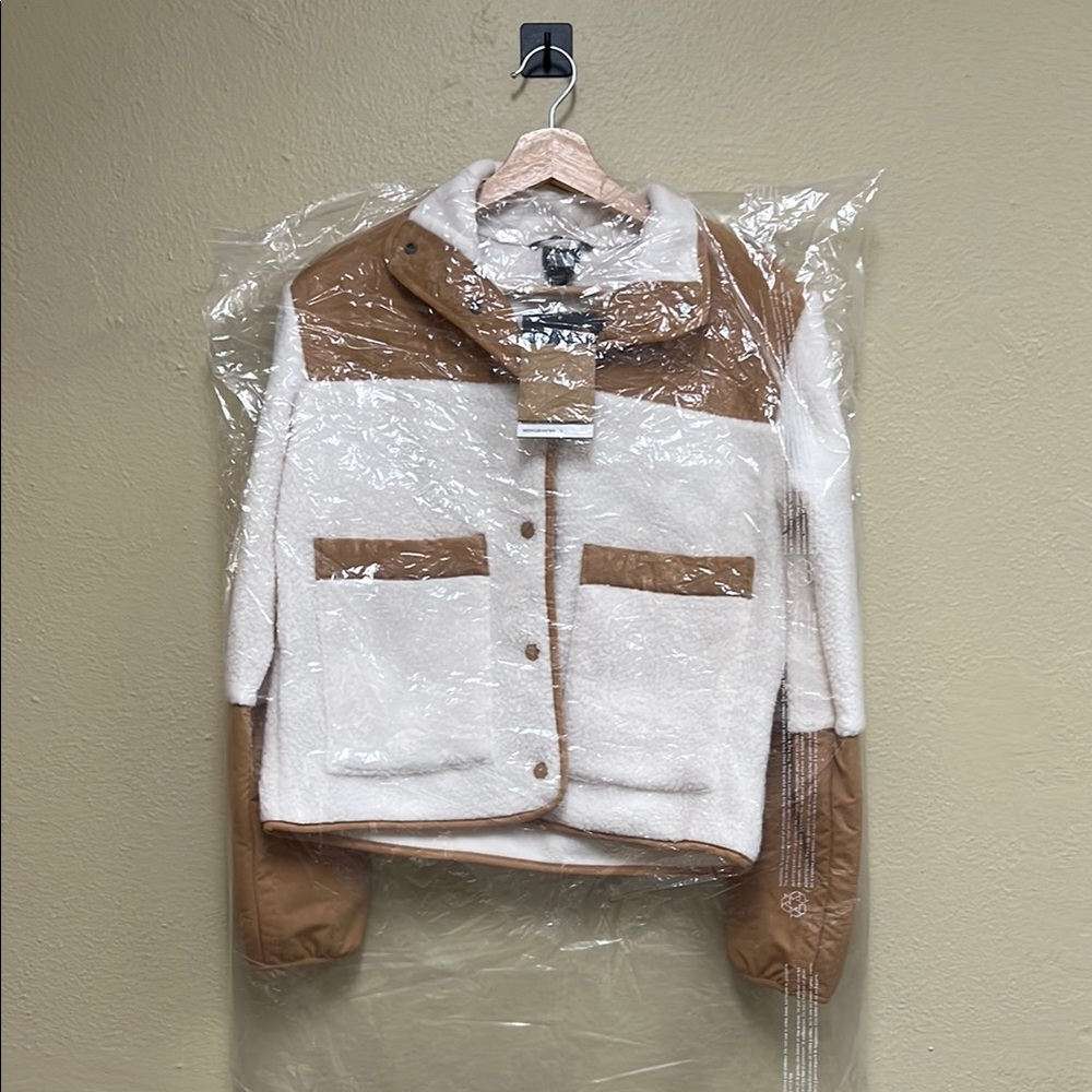 The North Face Brown and Cream Teddy Jacket Cozy Sherpa Design